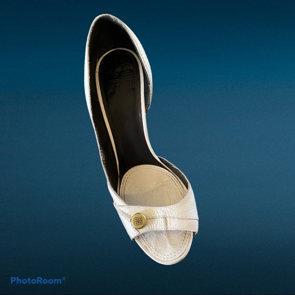 Givenchy Leather Peep toe heels - Picture 7 of 7